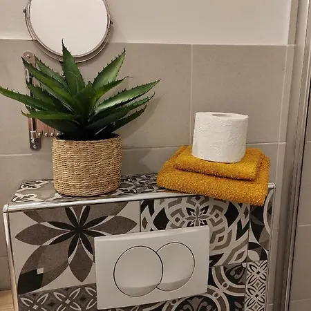 Apartman Prvi Red Do Mora! شقة *